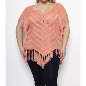NEW ENDLESS CURVES plus size crochet fringe top in coral